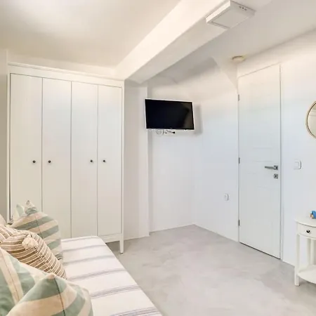 Paros Sea View Eco - Aetherian Ciel Villas, Alia *